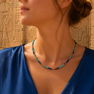 Alternative view of Collier Hathor